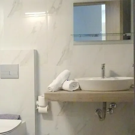 Apartment Relaxrooms #2 *